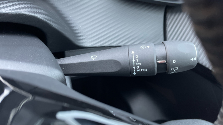 Peugeot 208 1.2 PureTech 100 Allure Premium 5dr Petrol Hatchback